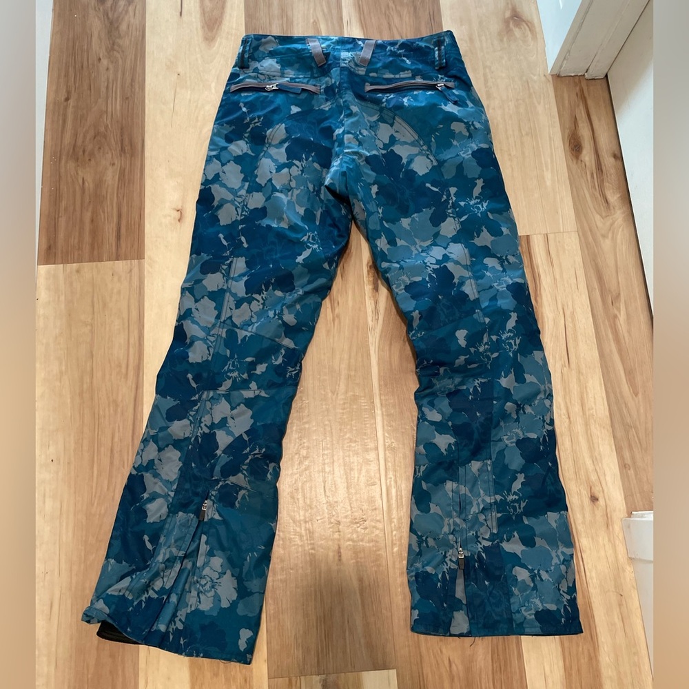 3 pairs of Obermeyer snow pants. Fun designs. Great Used Condition❄️❄️☃️ - Picture 2 of 13
